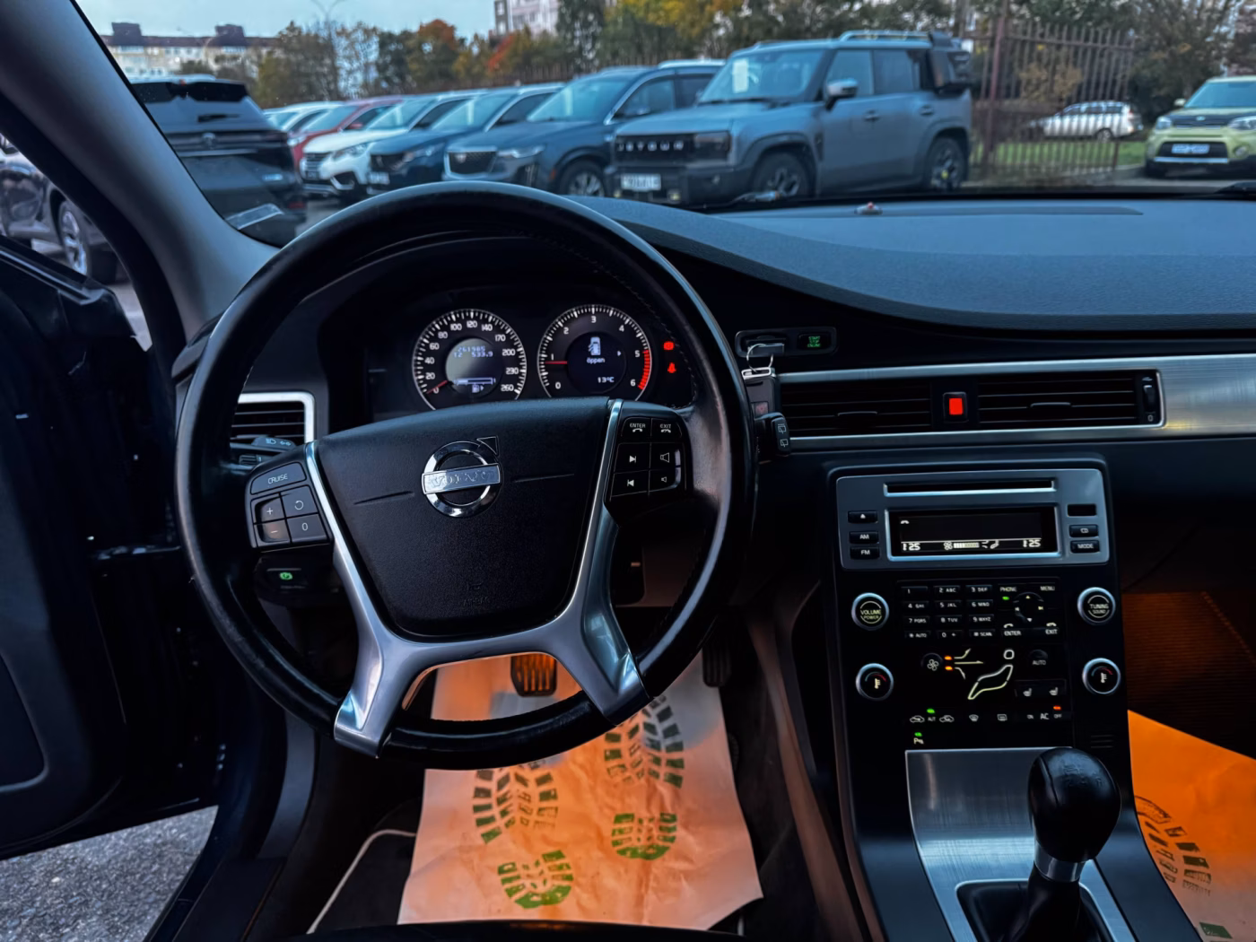 Volvo V70 фото 13