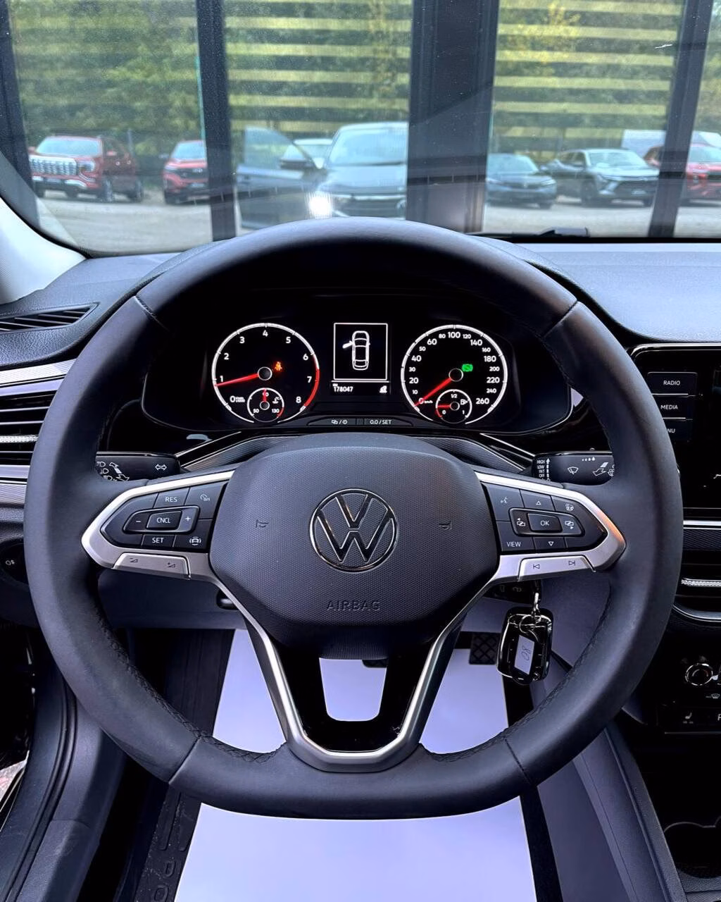 Volkswagen Polo Sedan фото 15