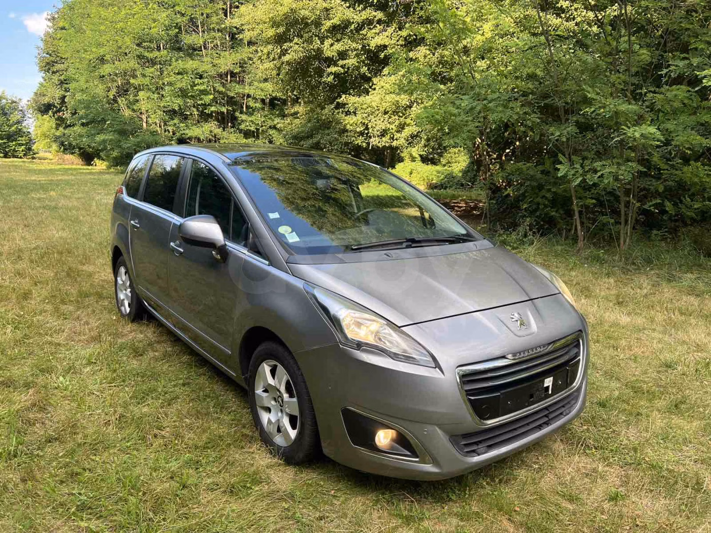 Peugeot 5008 фото 2