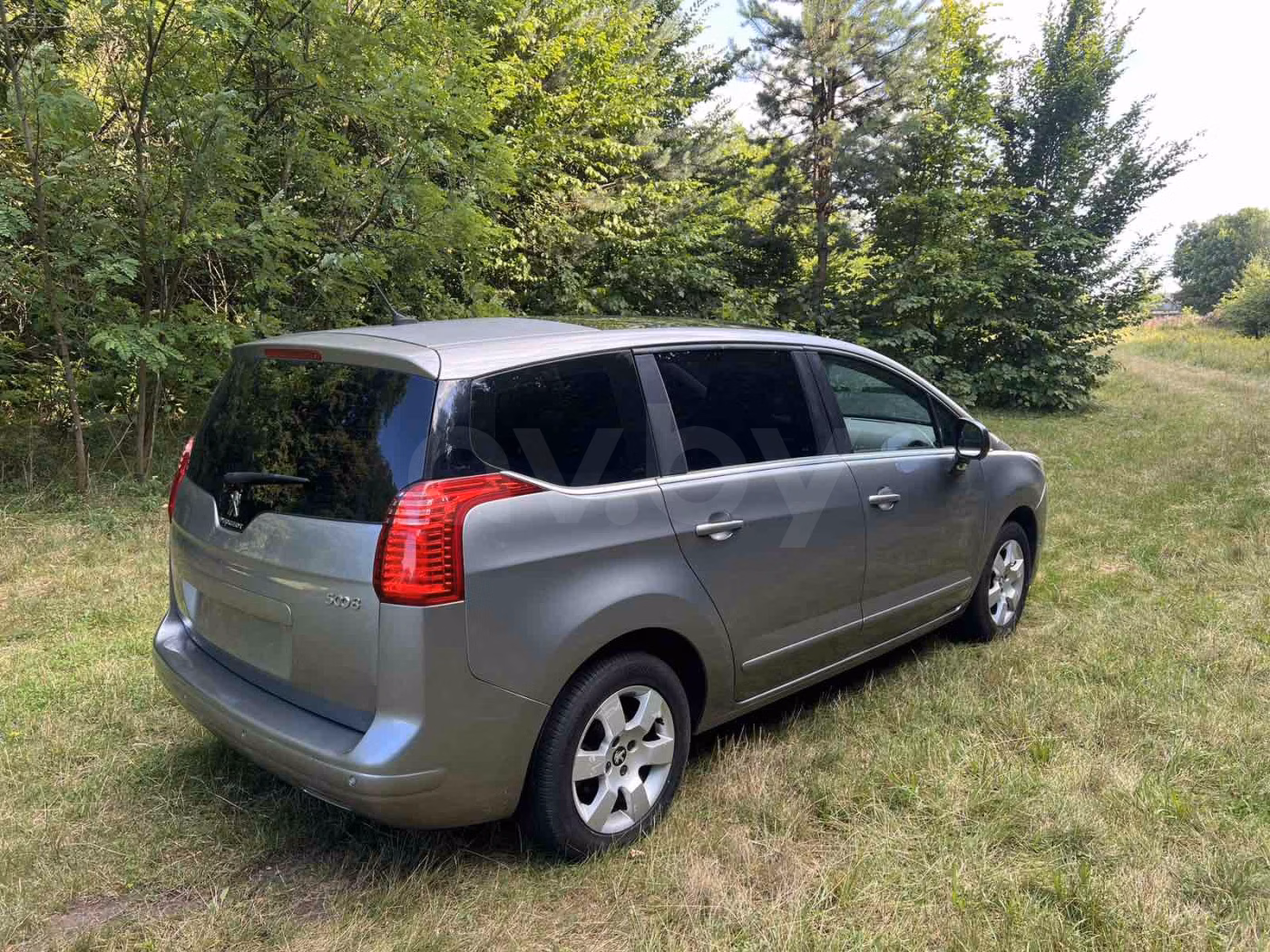 Peugeot 5008 фото 4