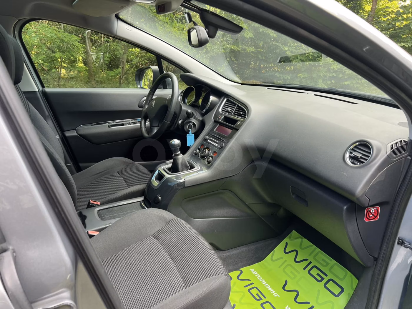 Peugeot 5008 фото 8