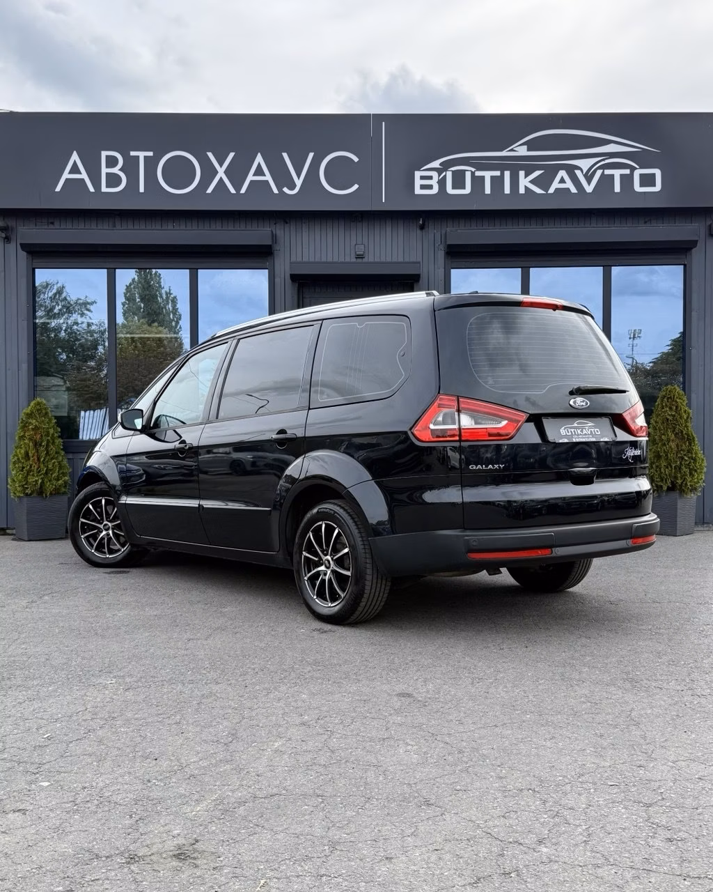 Ford Galaxy фото 5