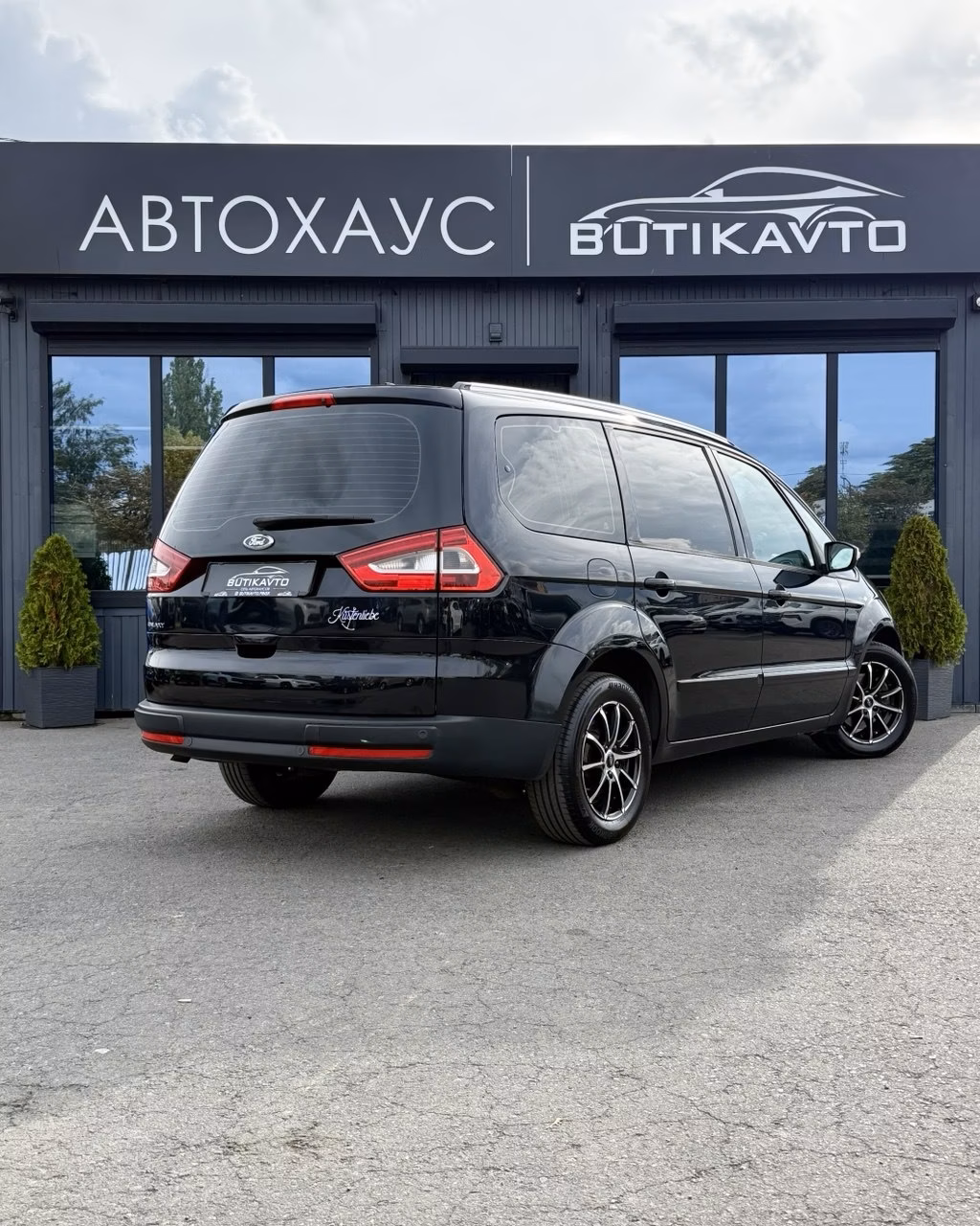 Ford Galaxy фото 7