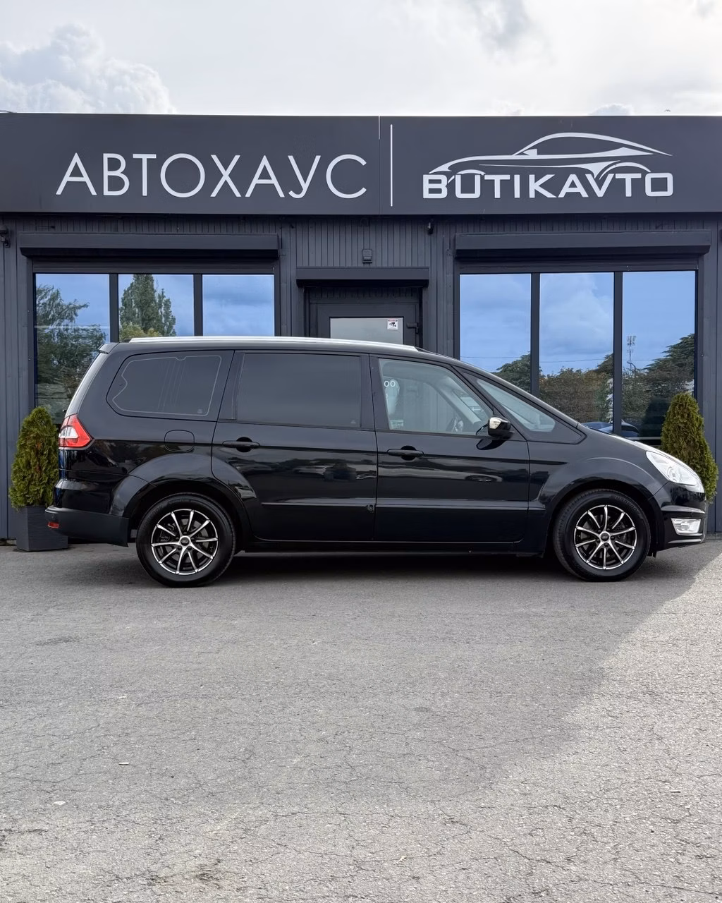 Ford Galaxy фото 8