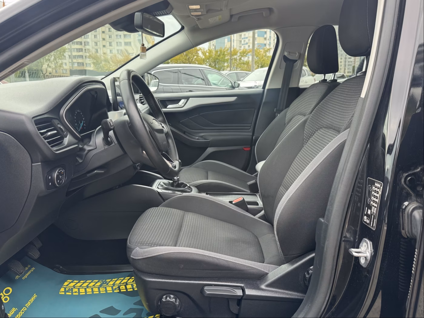 Ford Focus фото 10