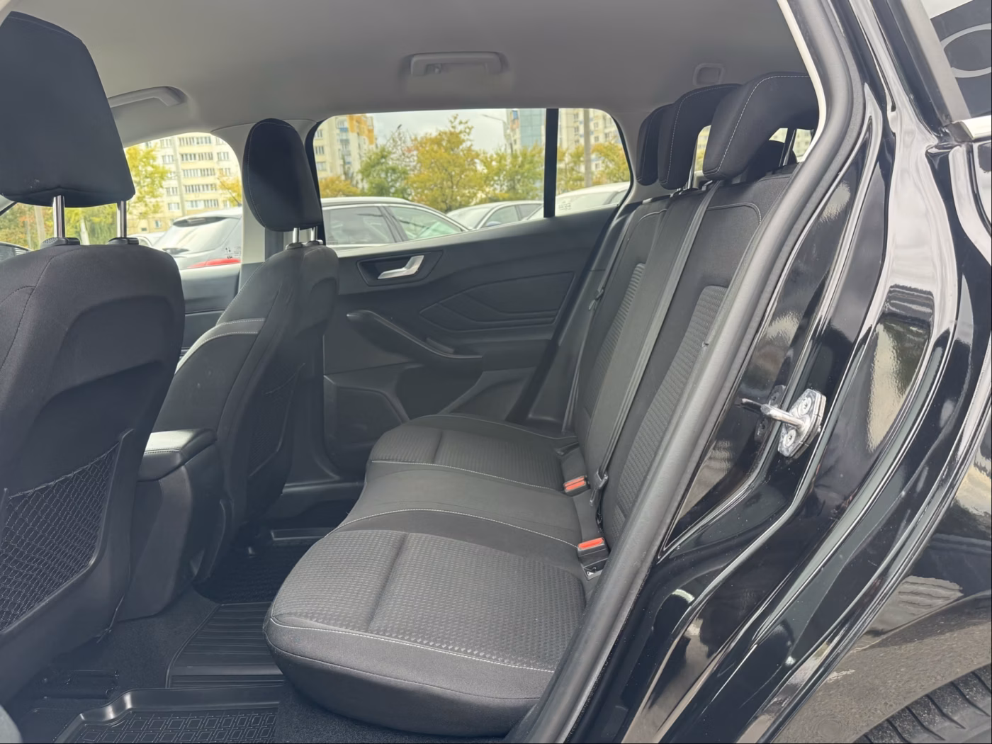 Ford Focus фото 12