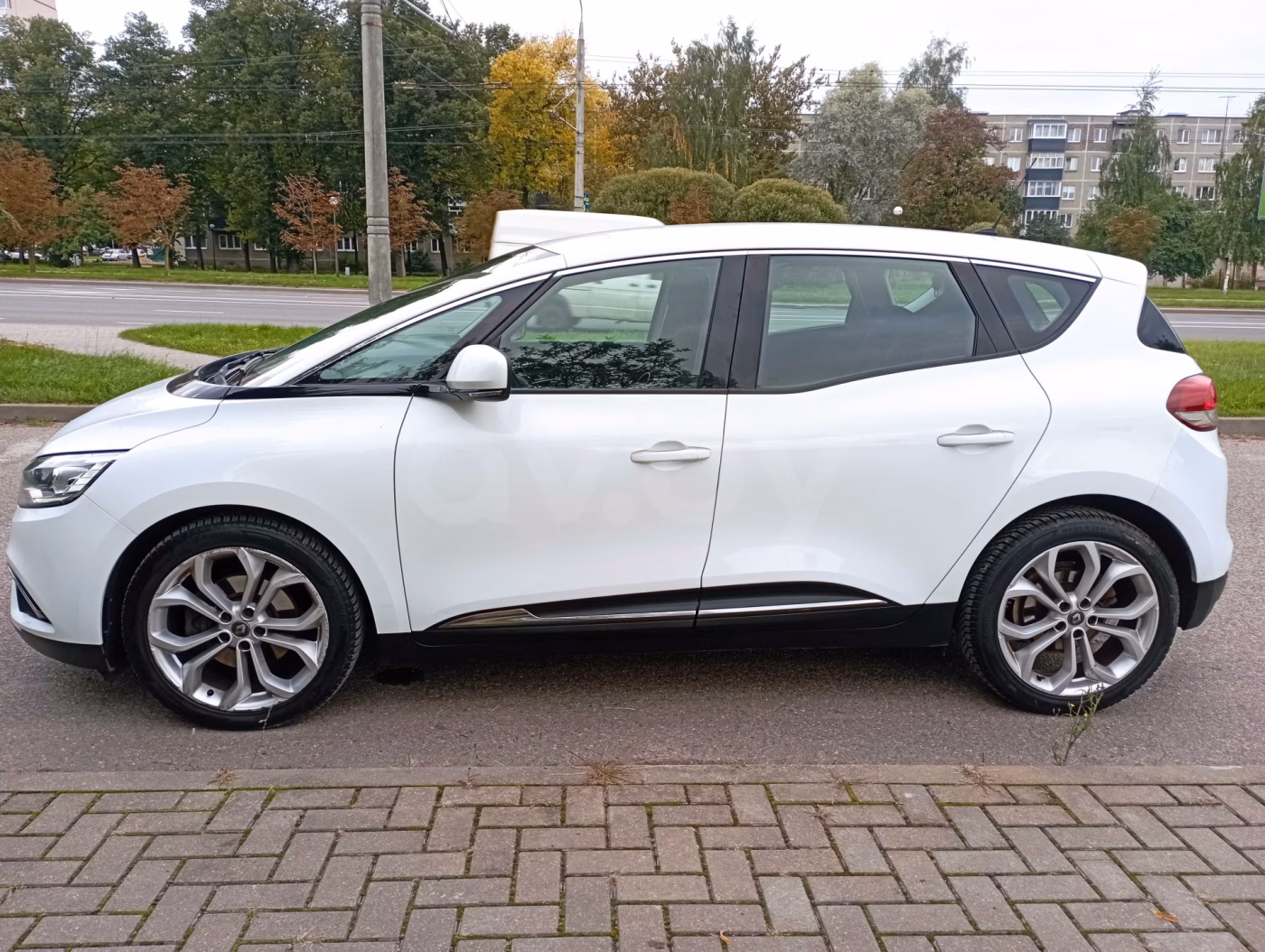 Renault Scenic фото 8