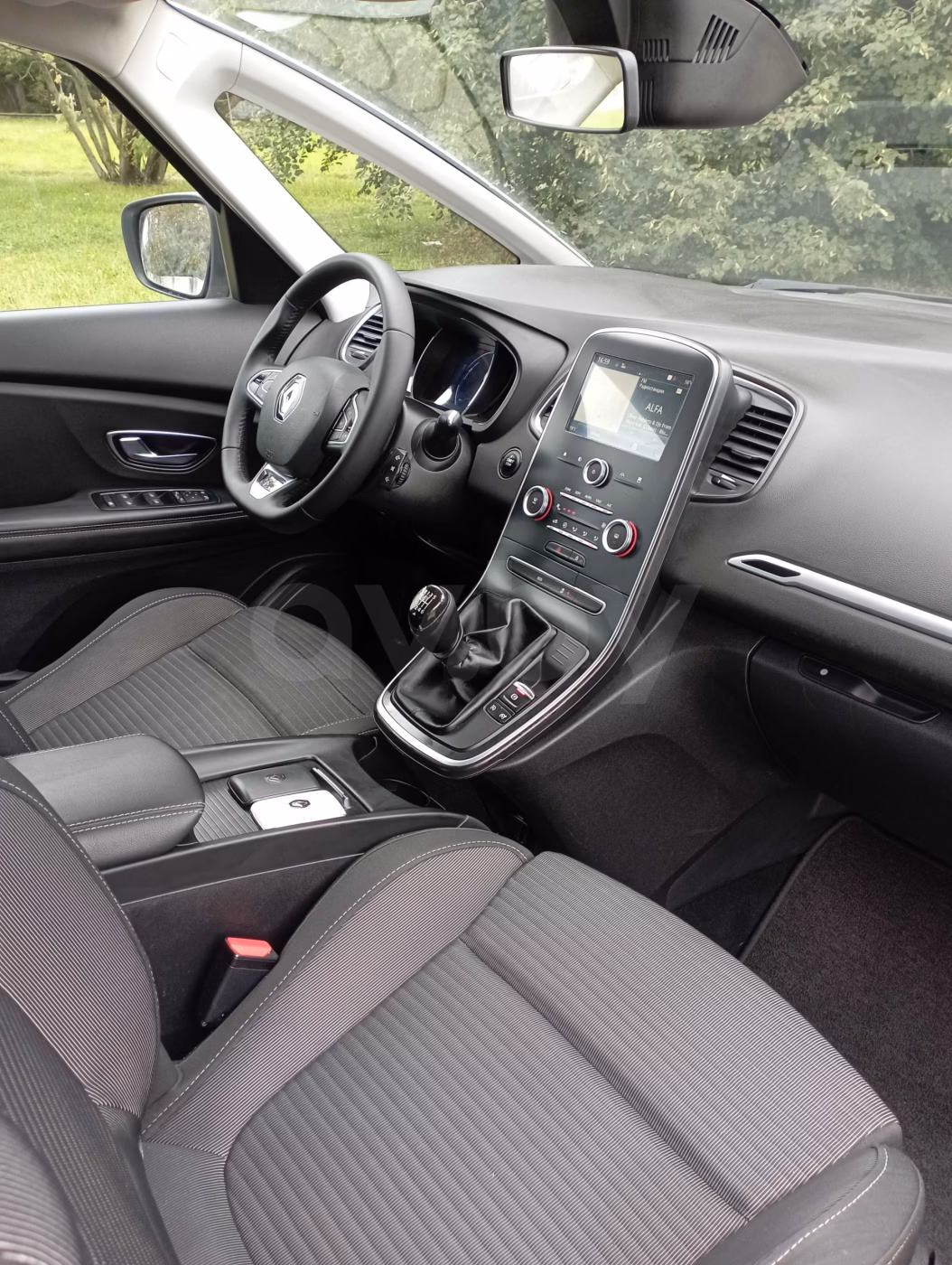 Renault Scenic фото 11