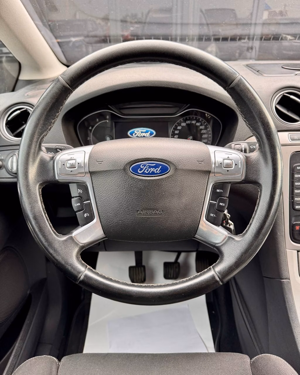 Ford S-MAX фото 15