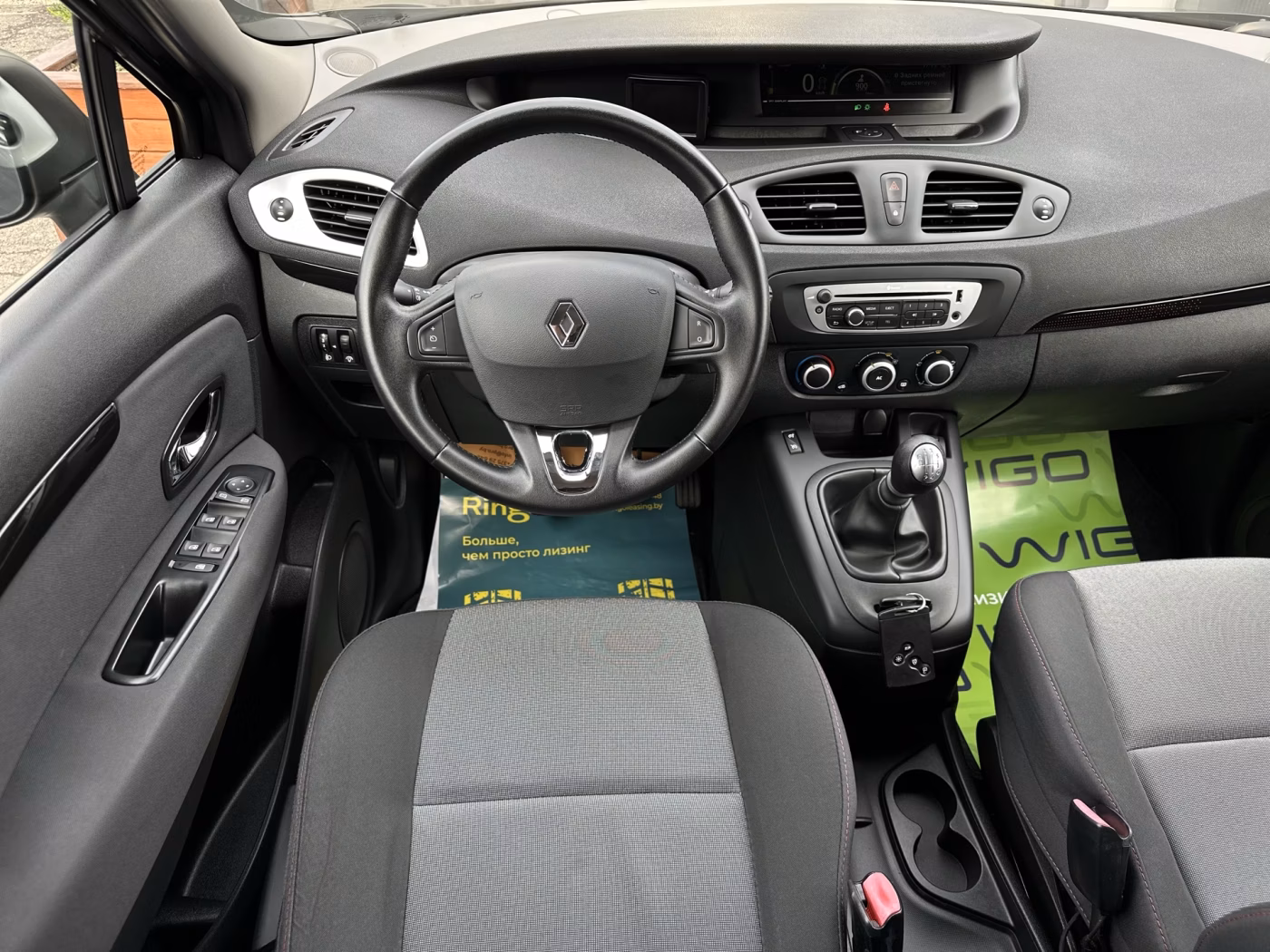 Renault Scenic фото 15