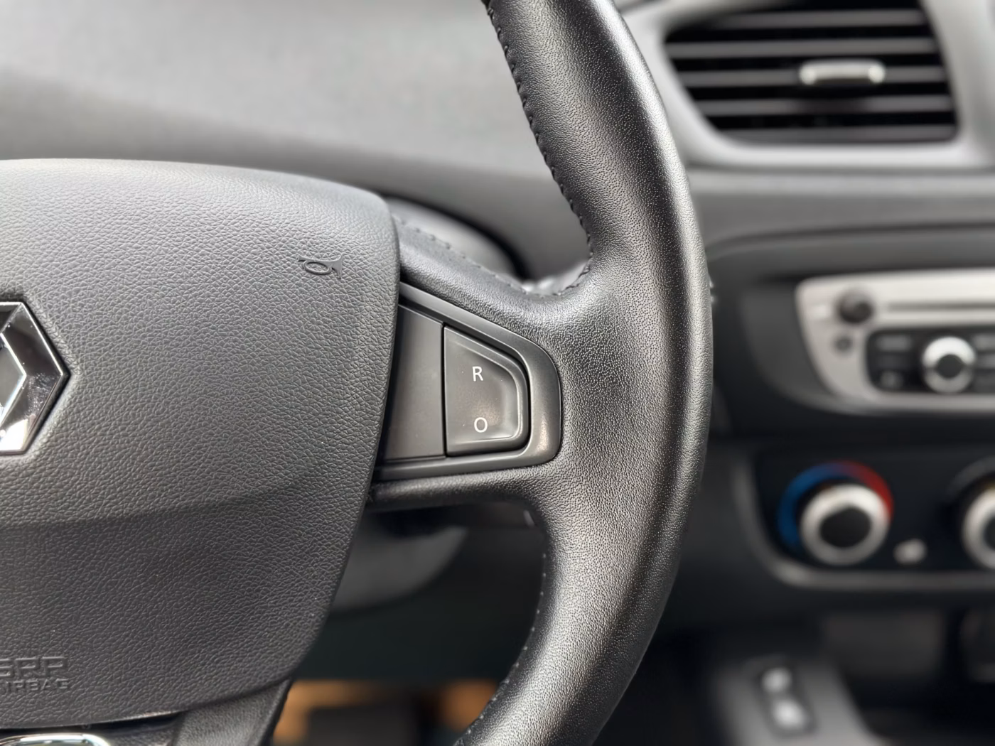 Renault Scenic фото 17