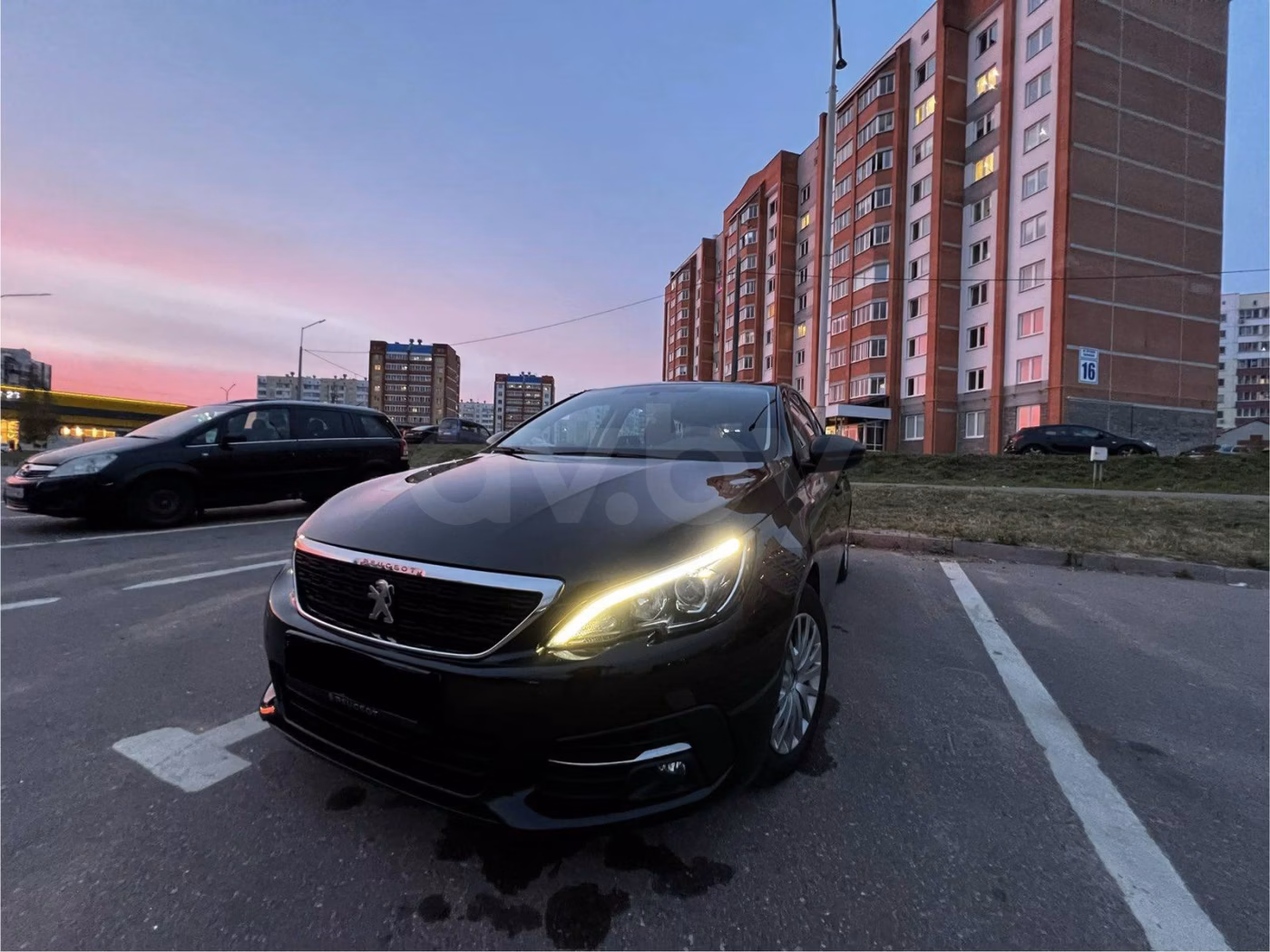 Peugeot 308 фото 2