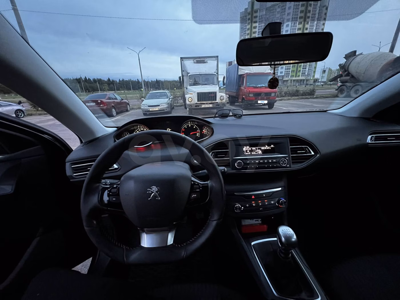 Peugeot 308 фото 3