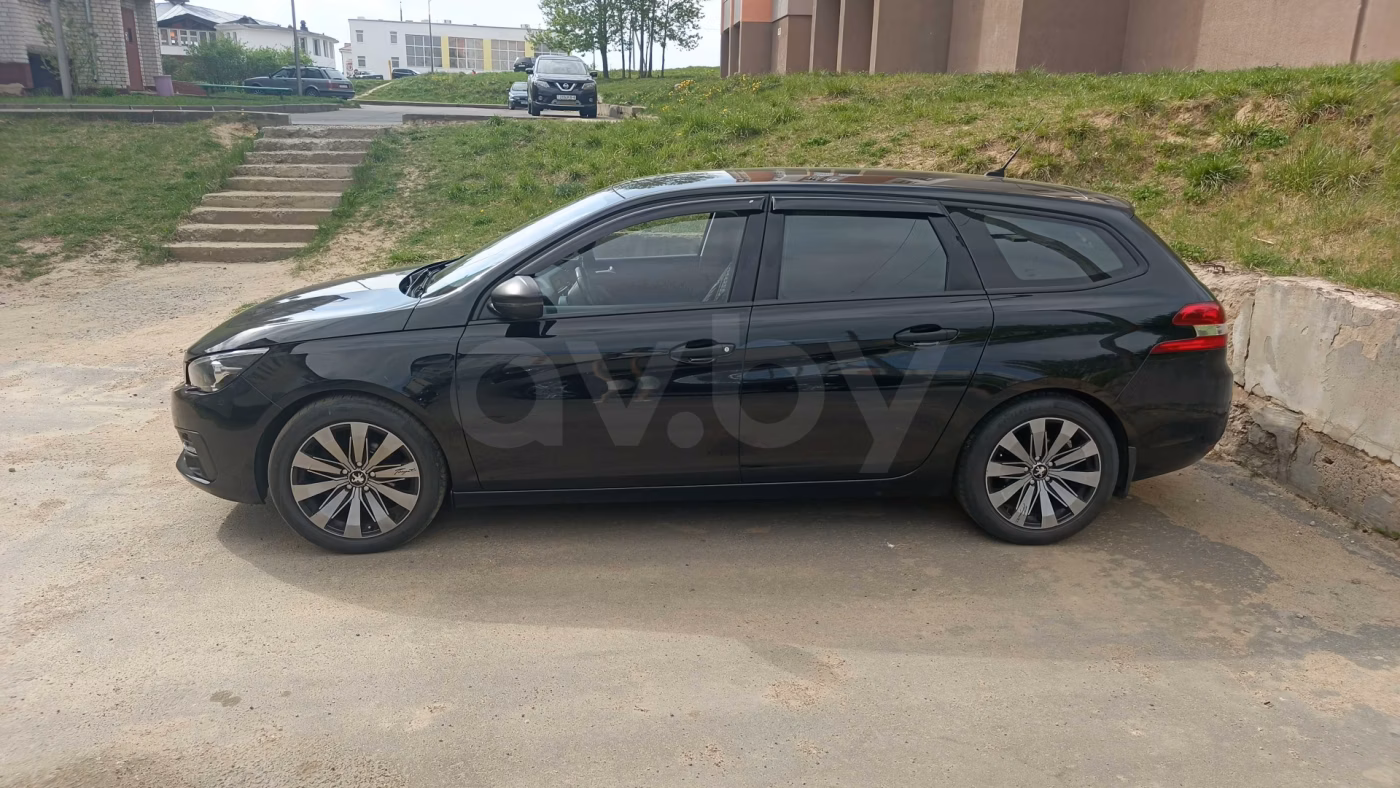 Peugeot 308 фото 7