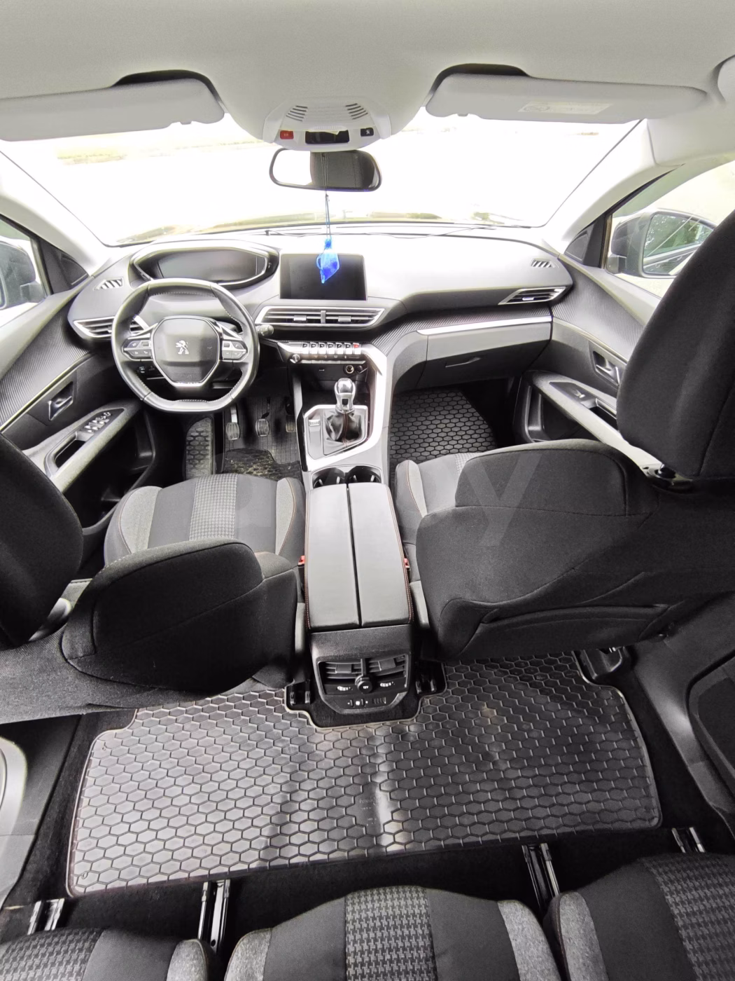 Peugeot 5008 фото 11