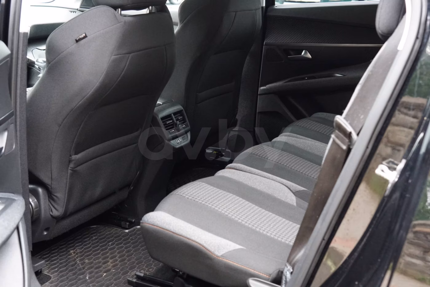 Peugeot 5008 фото 19