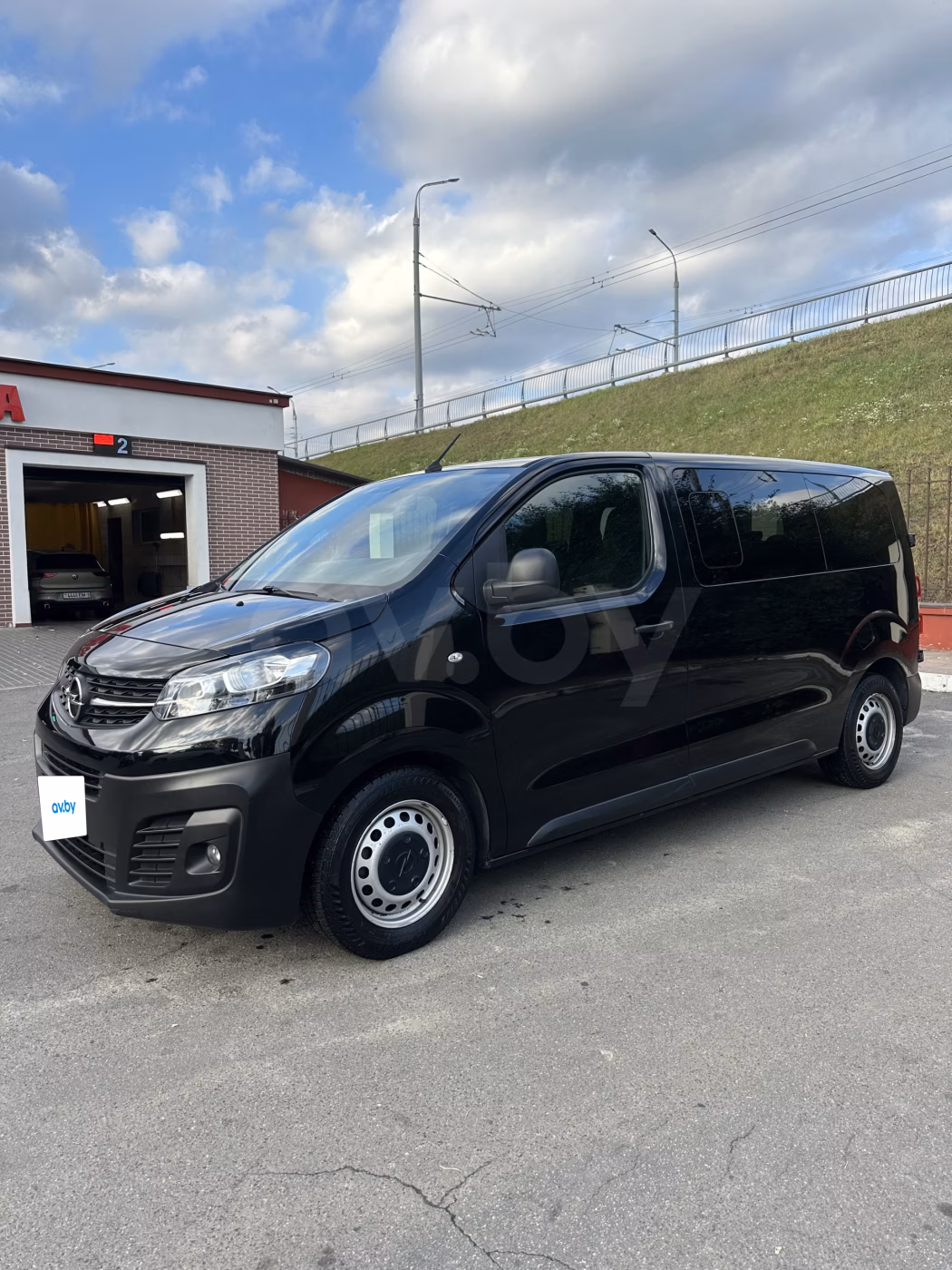 Opel Vivaro фото 5