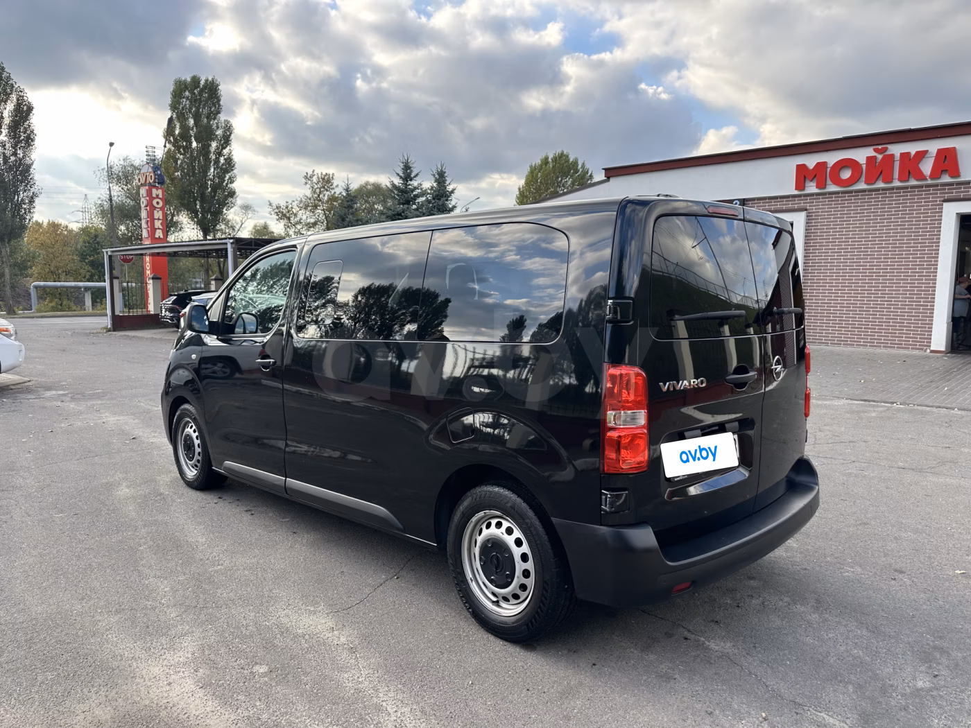 Opel Vivaro фото 9