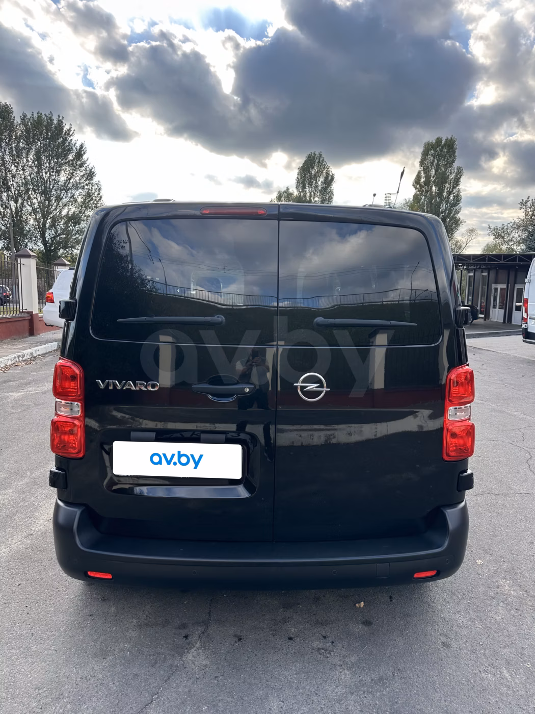 Opel Vivaro фото 11