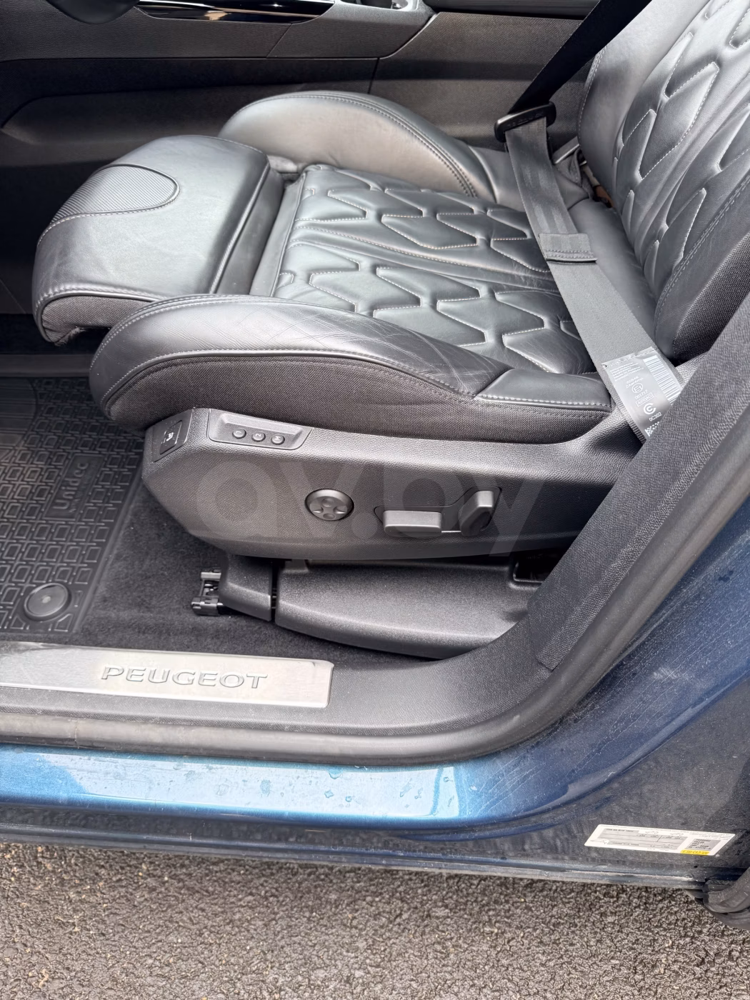 Peugeot 5008 фото 17