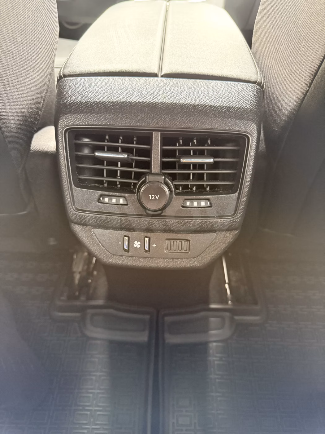 Peugeot 5008 фото 19