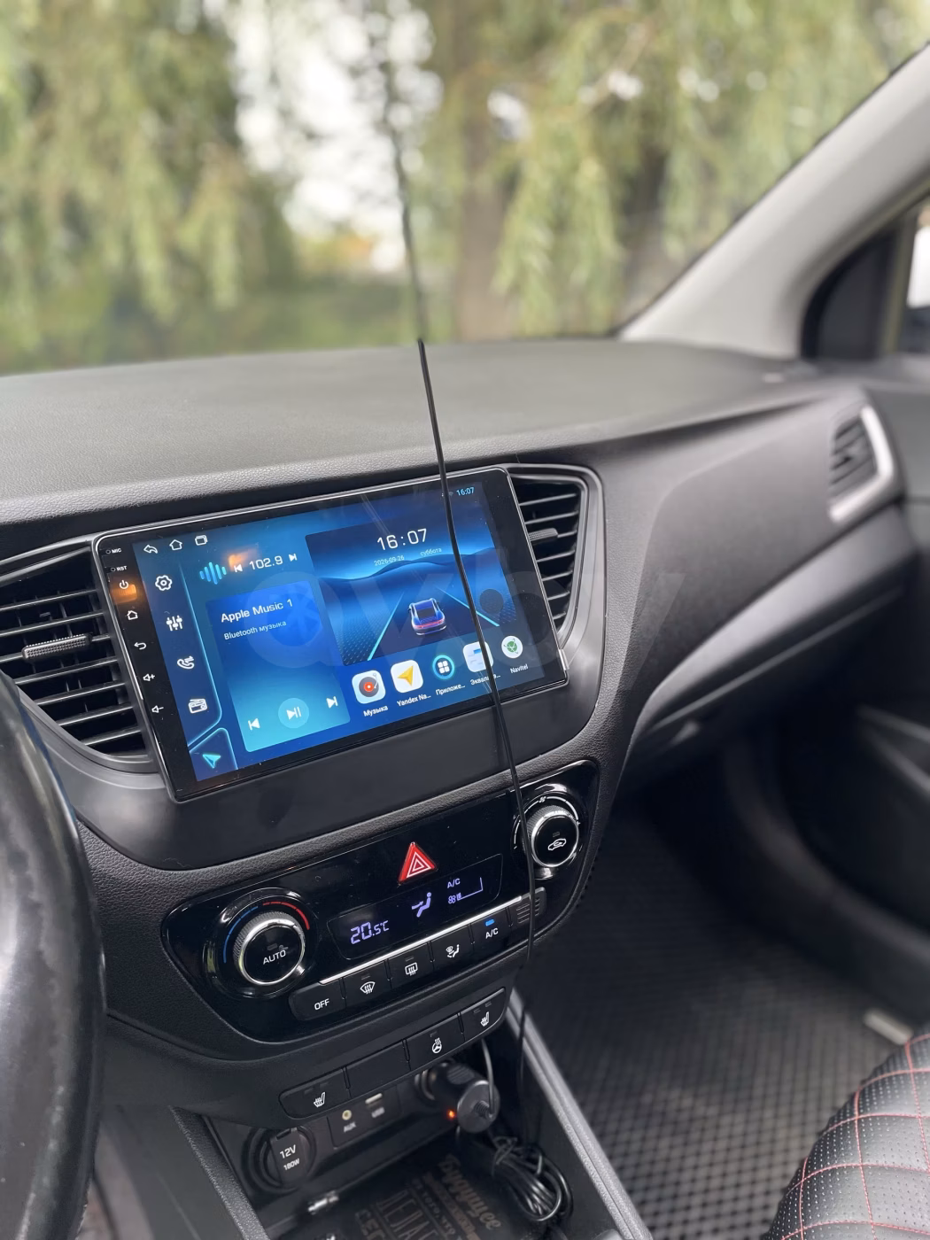 Hyundai Solaris фото 11