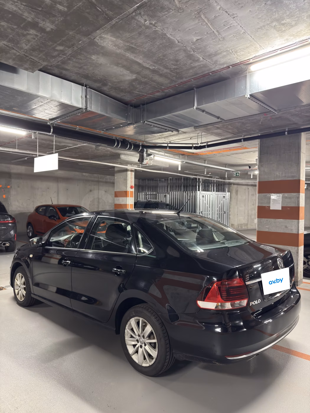 Volkswagen Polo Sedan фото 8