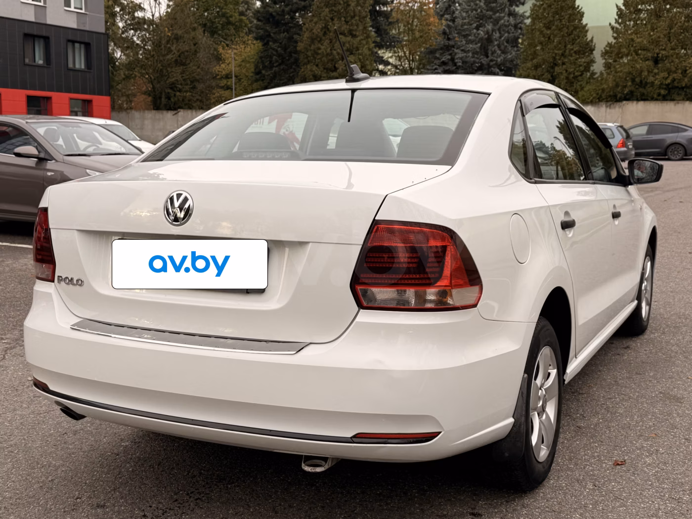 Volkswagen Polo Sedan фото 8