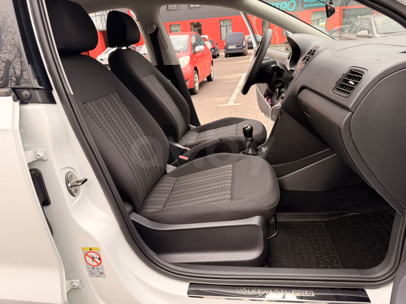 Volkswagen Polo Sedan фото 20