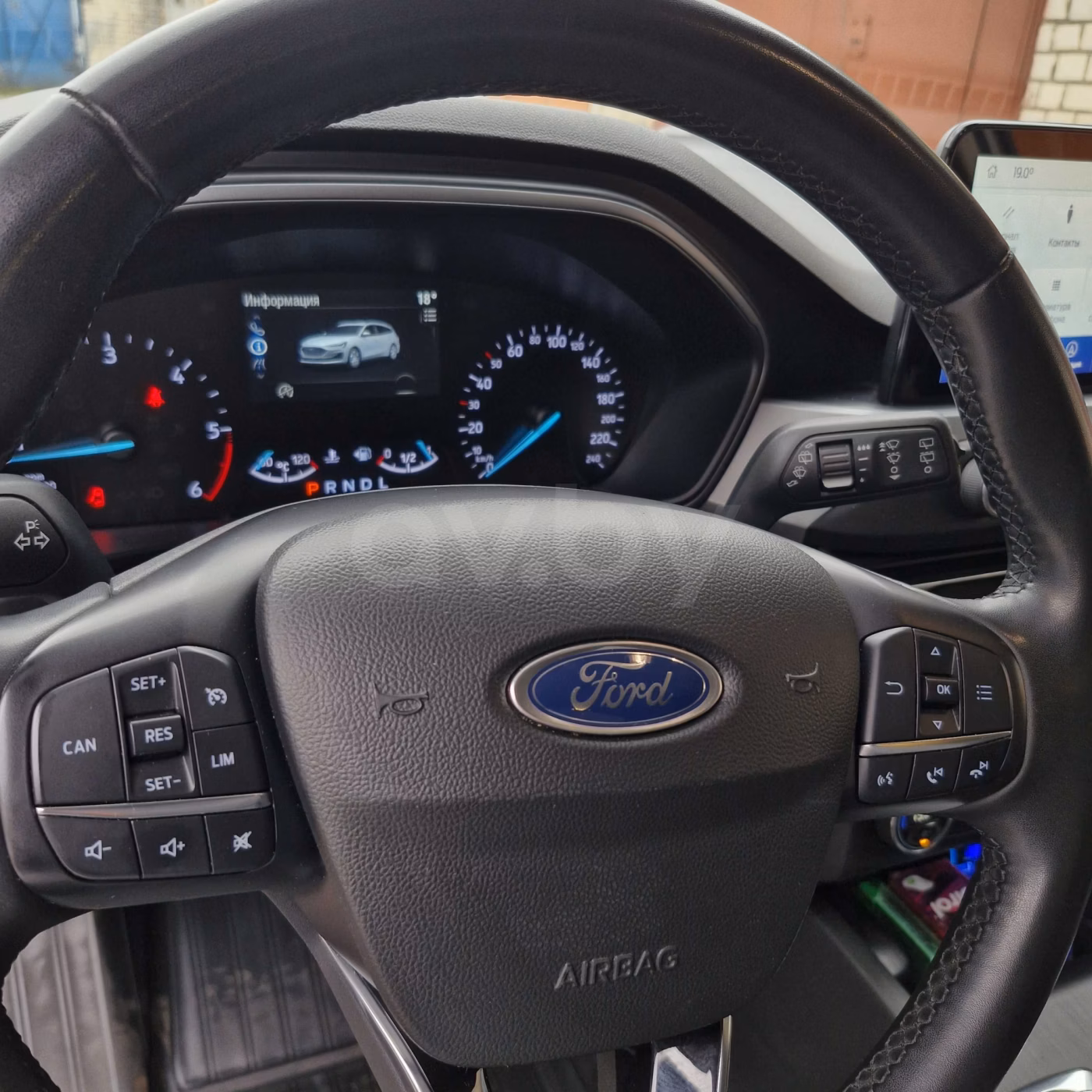Ford Focus фото 3
