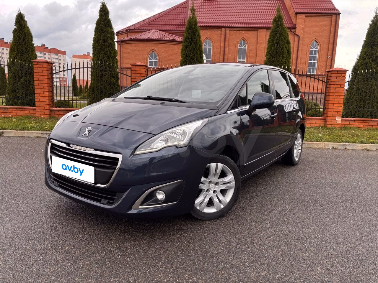 Peugeot 5008 фото 3