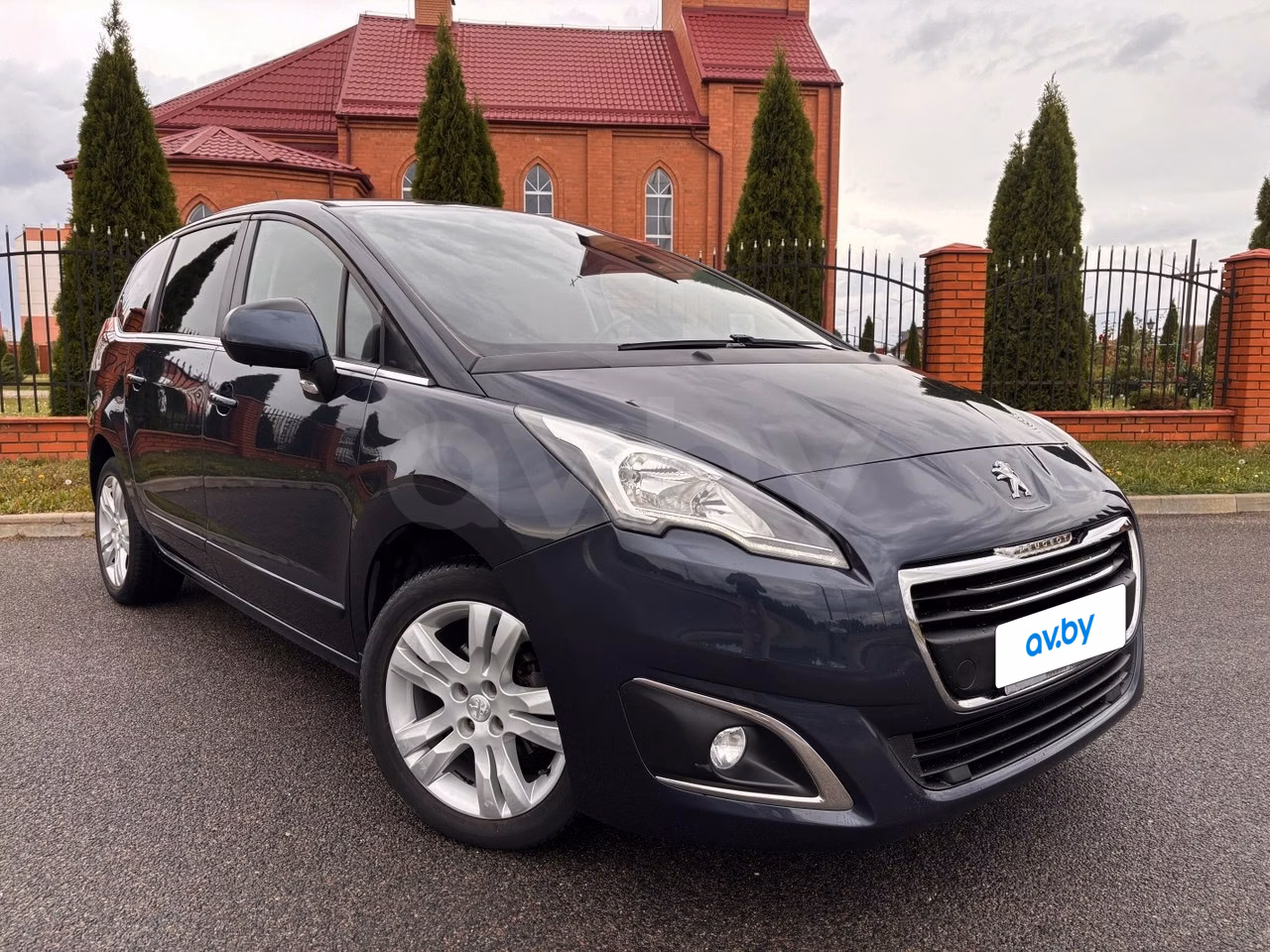Peugeot 5008 фото 5