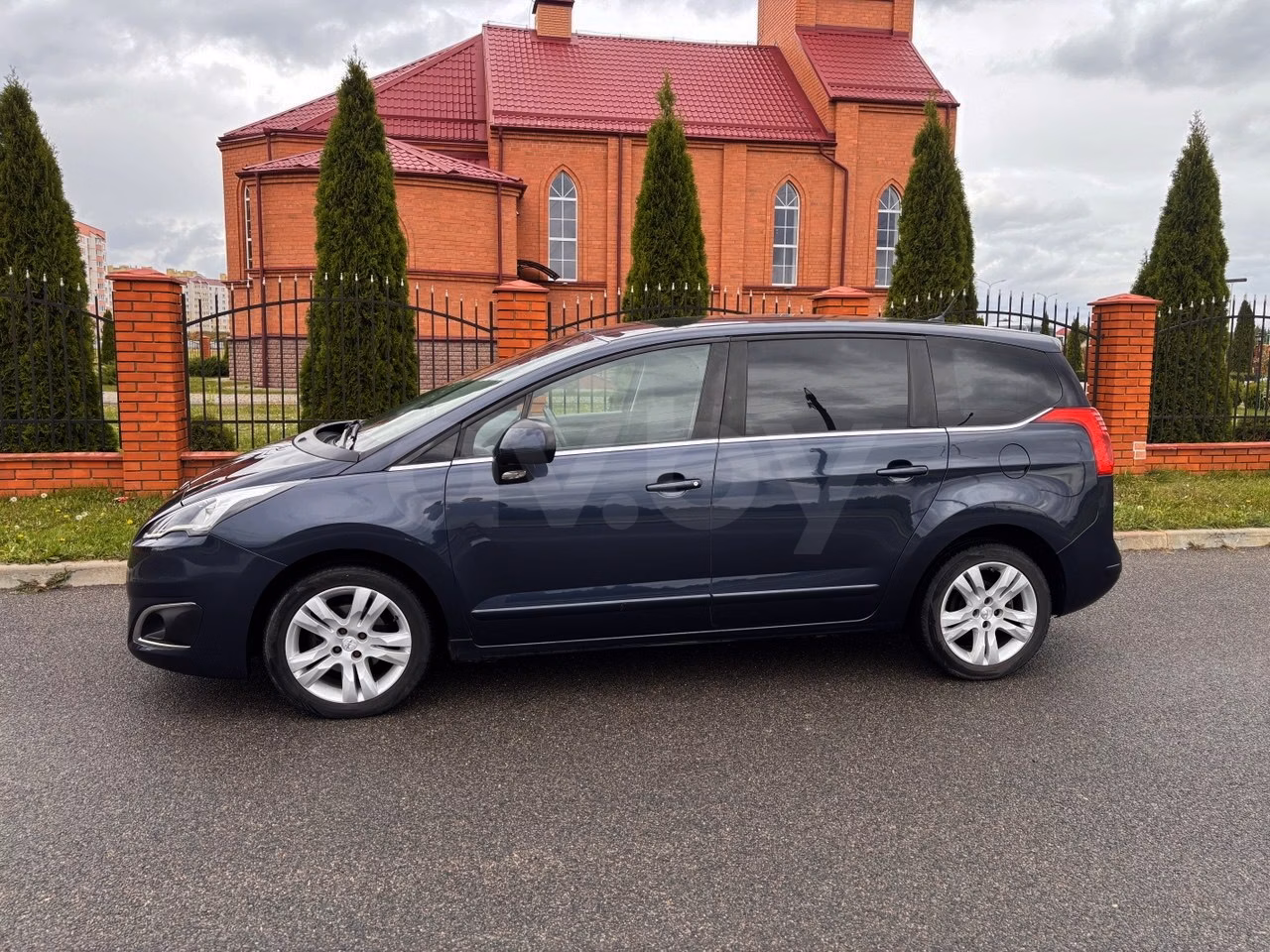 Peugeot 5008 фото 6