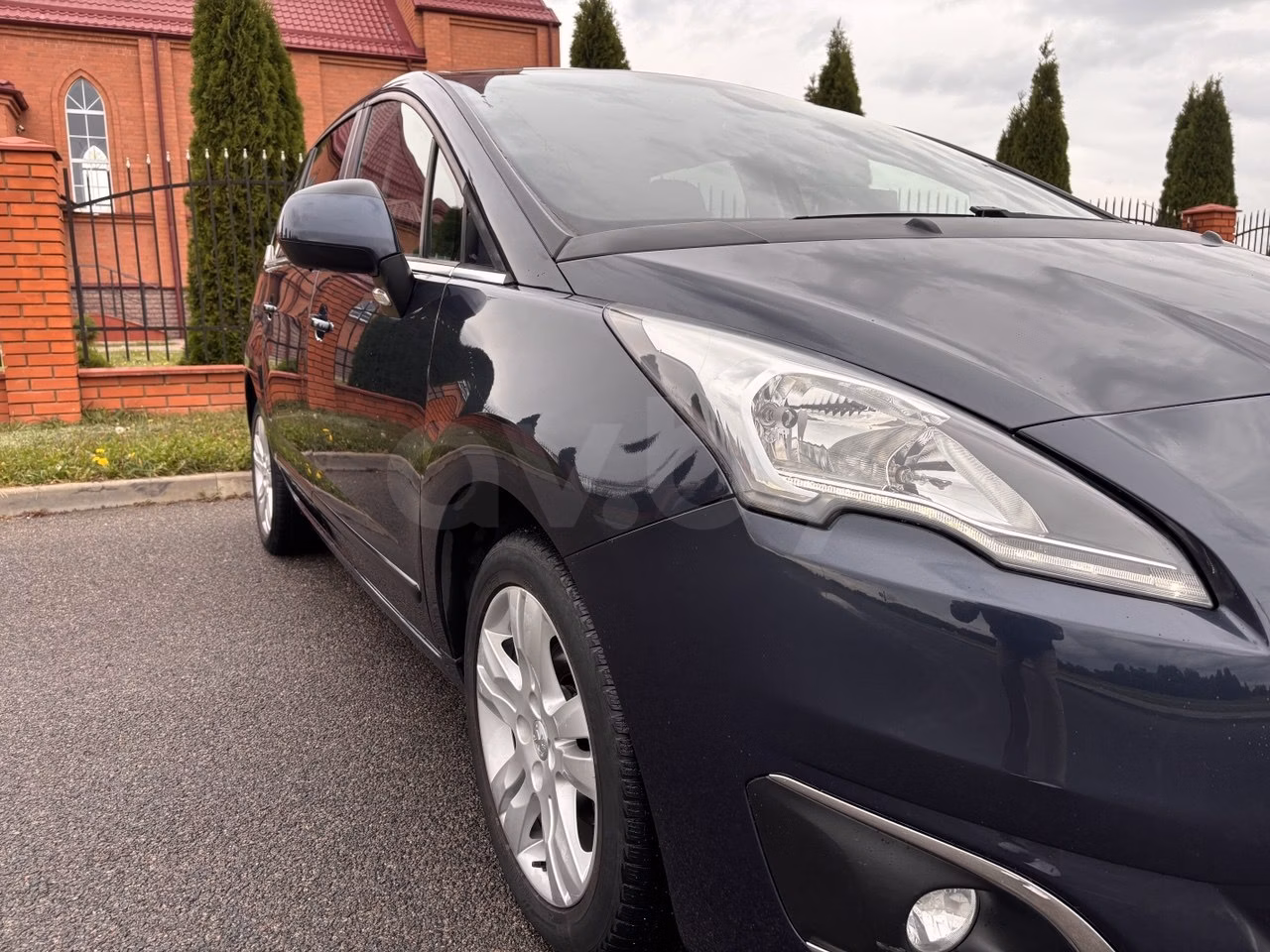Peugeot 5008 фото 13