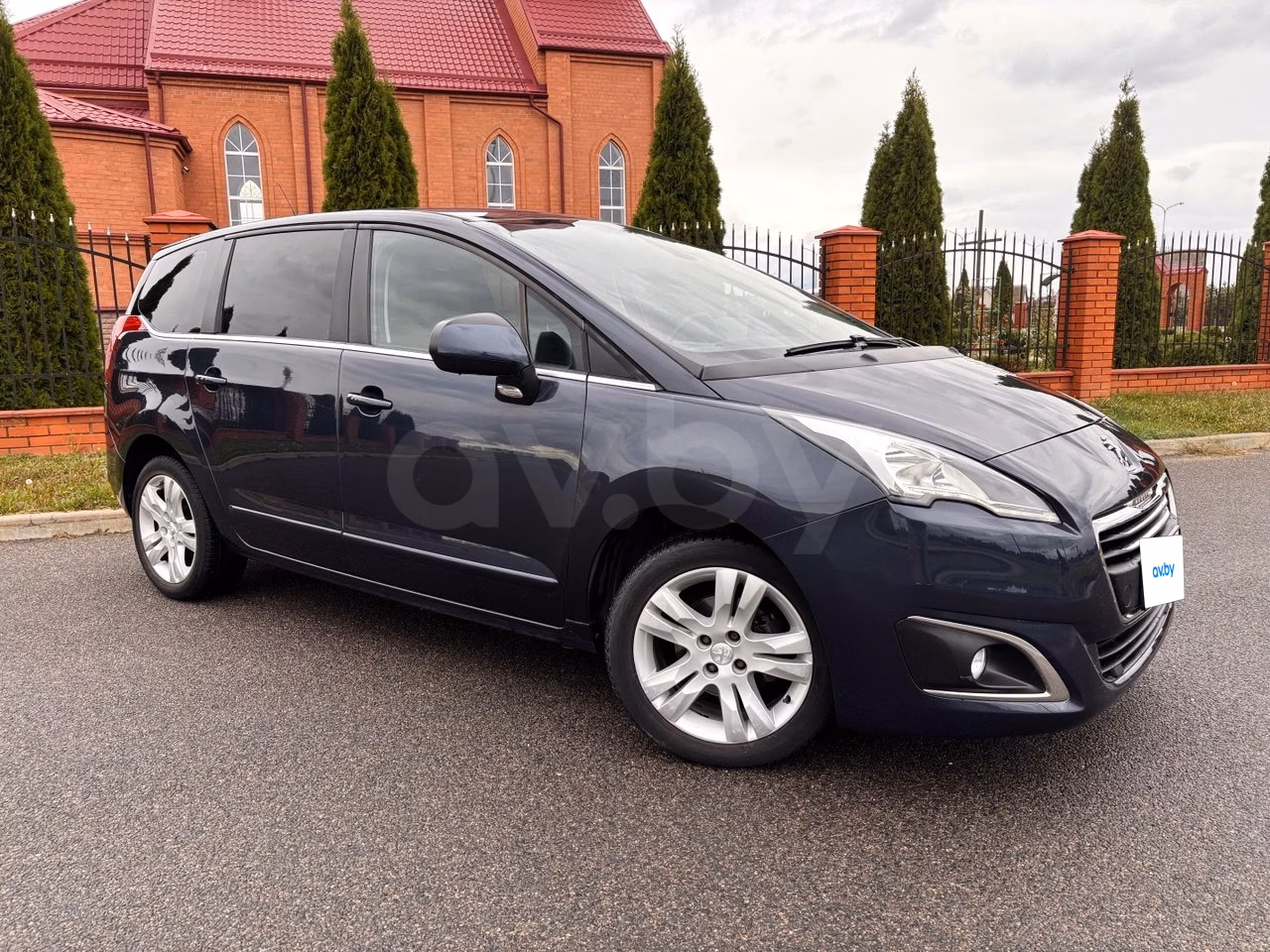 Peugeot 5008 фото 15