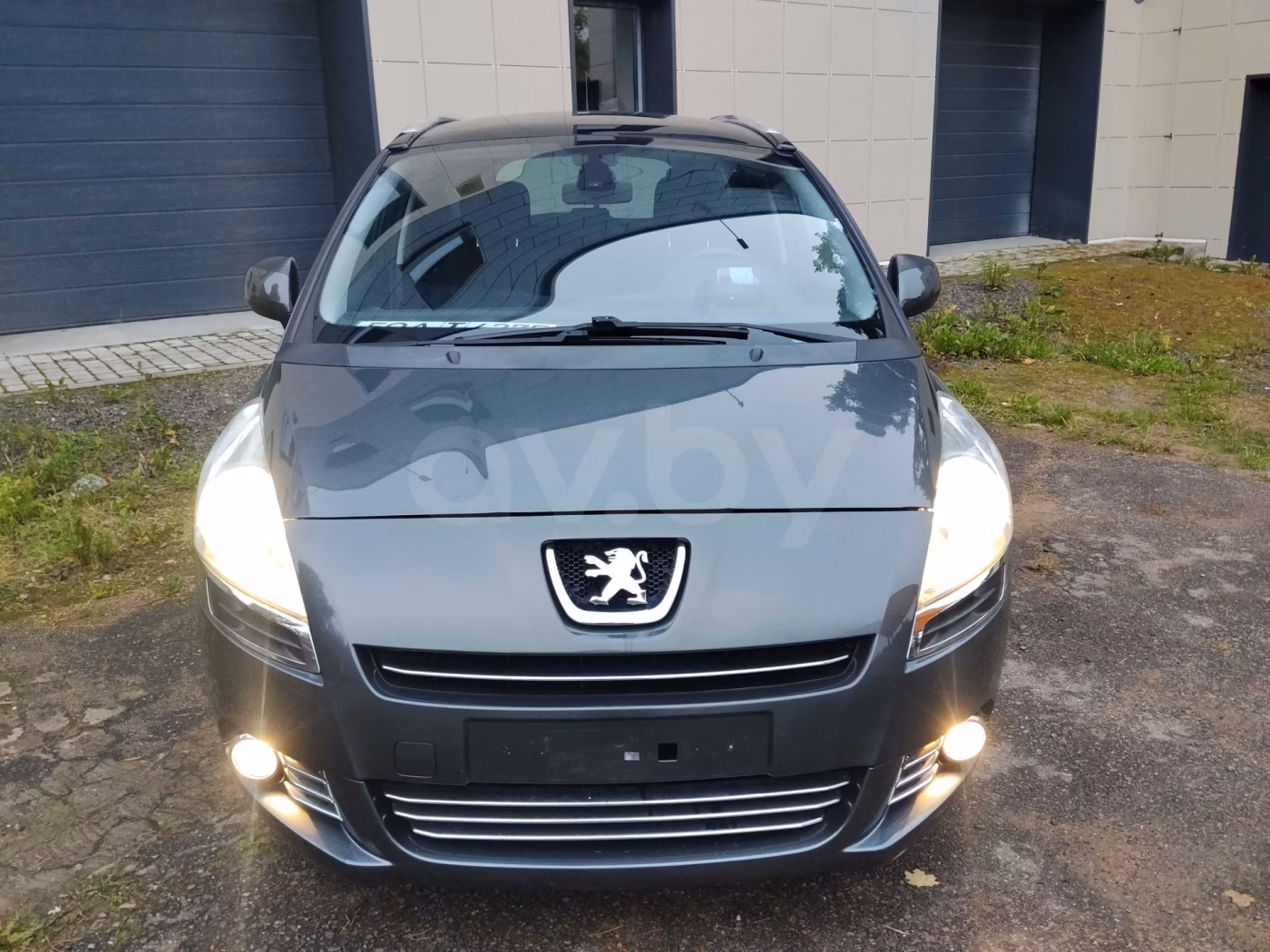 Peugeot 5008 фото 3