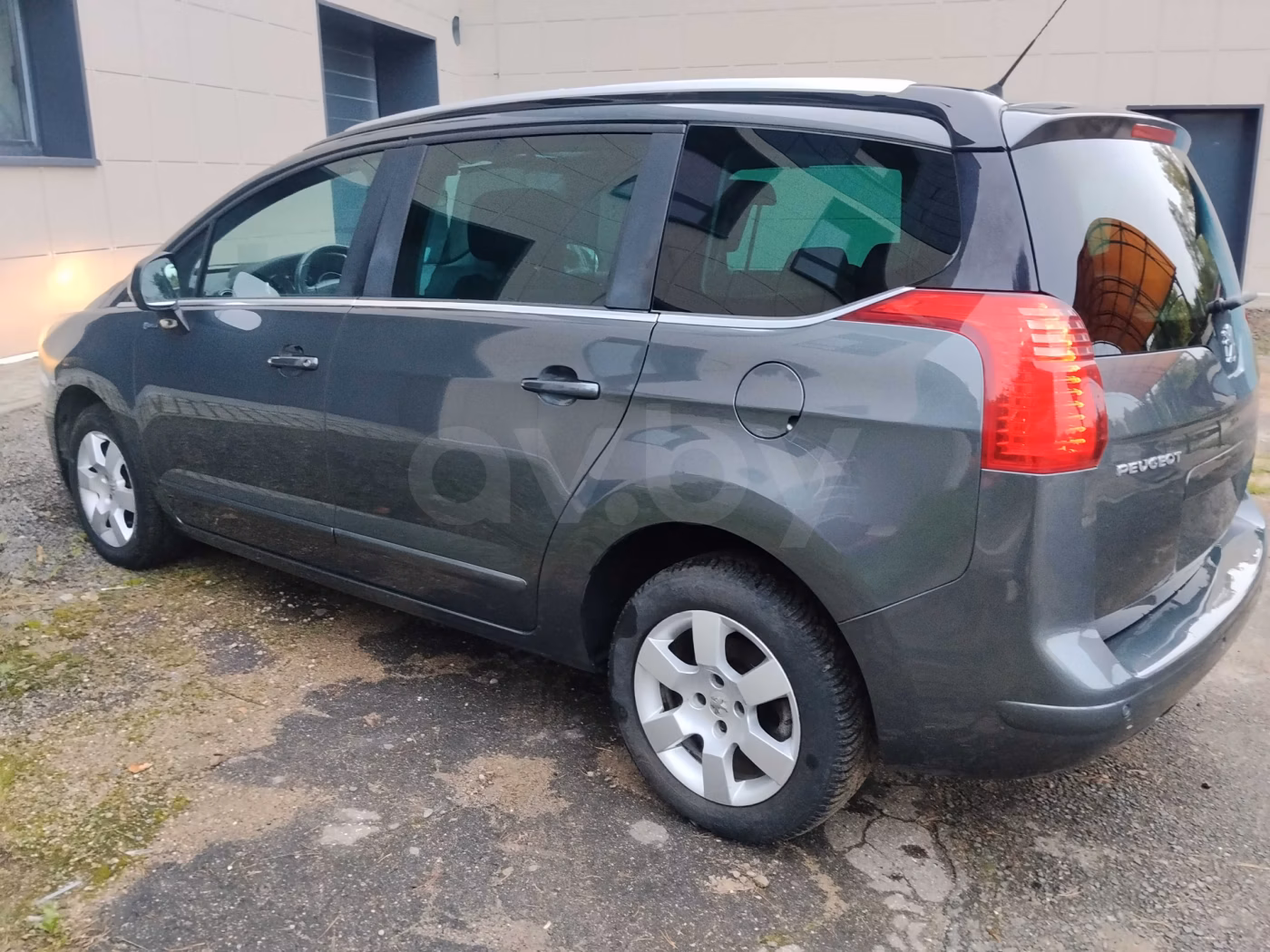 Peugeot 5008 фото 4