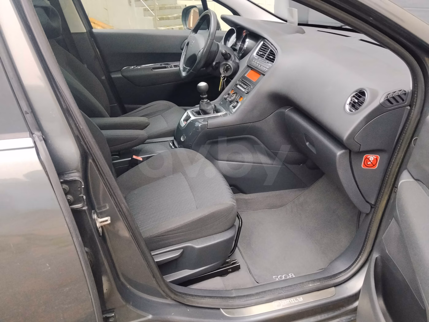 Peugeot 5008 фото 10