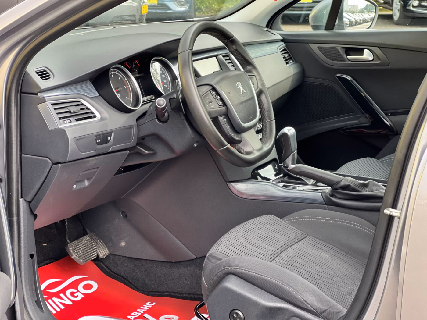 Peugeot 508 фото 8