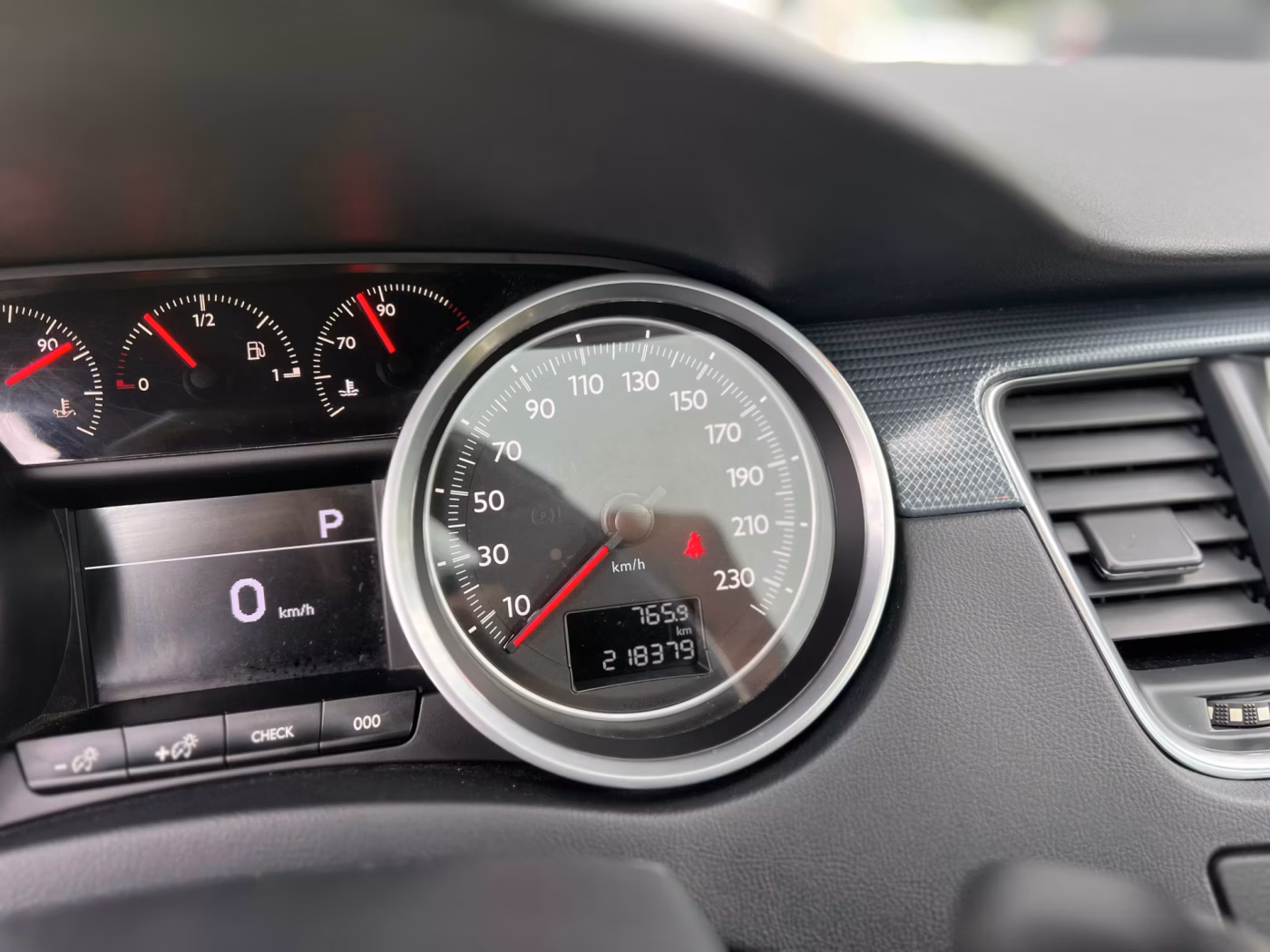 Peugeot 508 фото 10