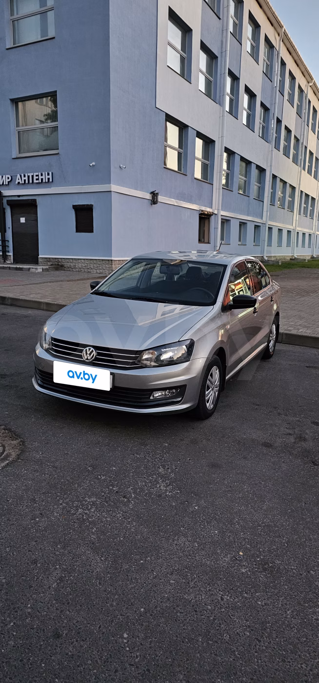 Volkswagen Polo Sedan