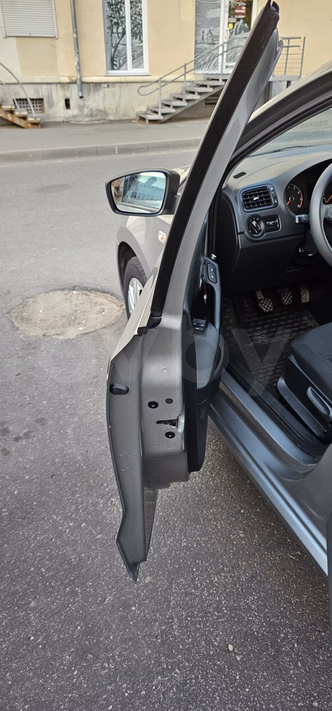 Volkswagen Polo Sedan фото 17