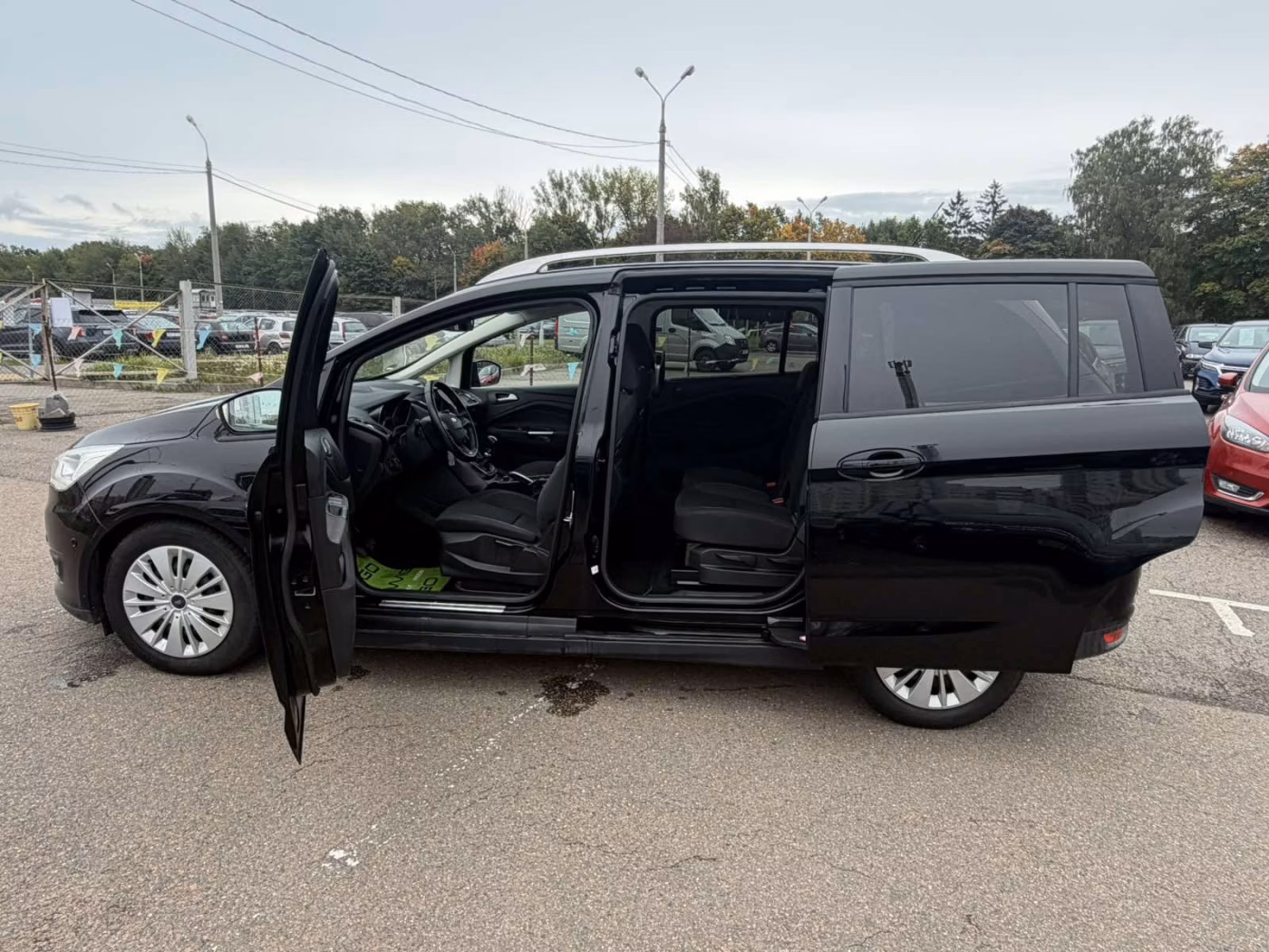 Ford Grand C-Max фото 14
