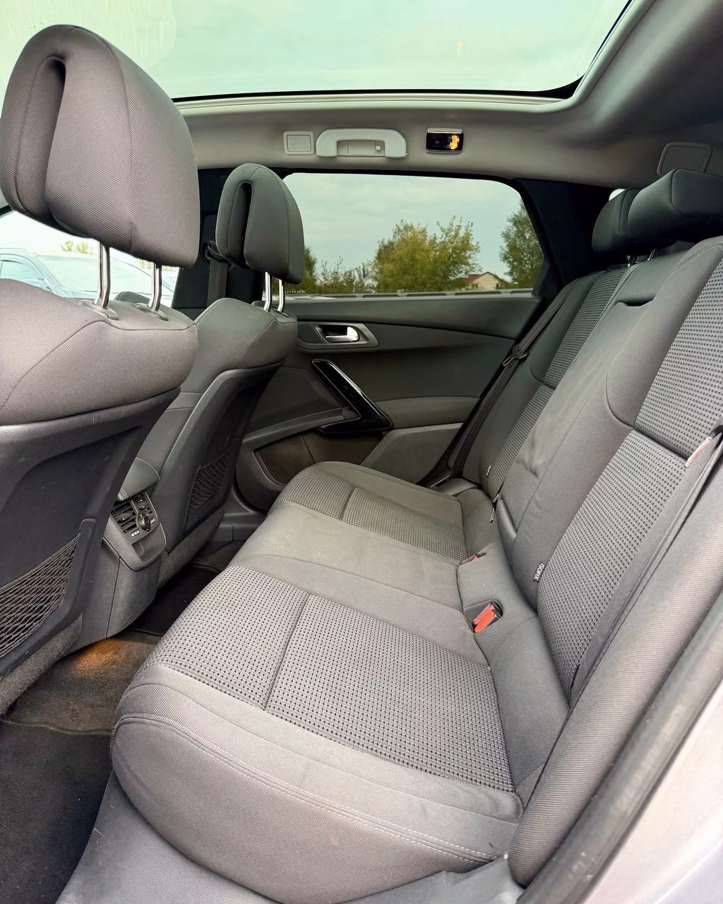 Peugeot 508 фото 12