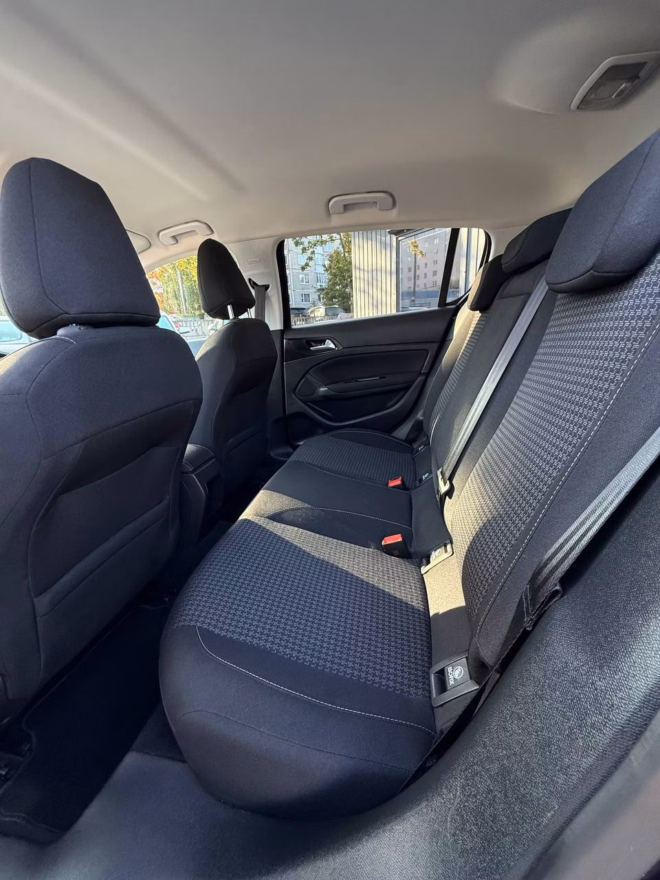 Peugeot 308 фото 10