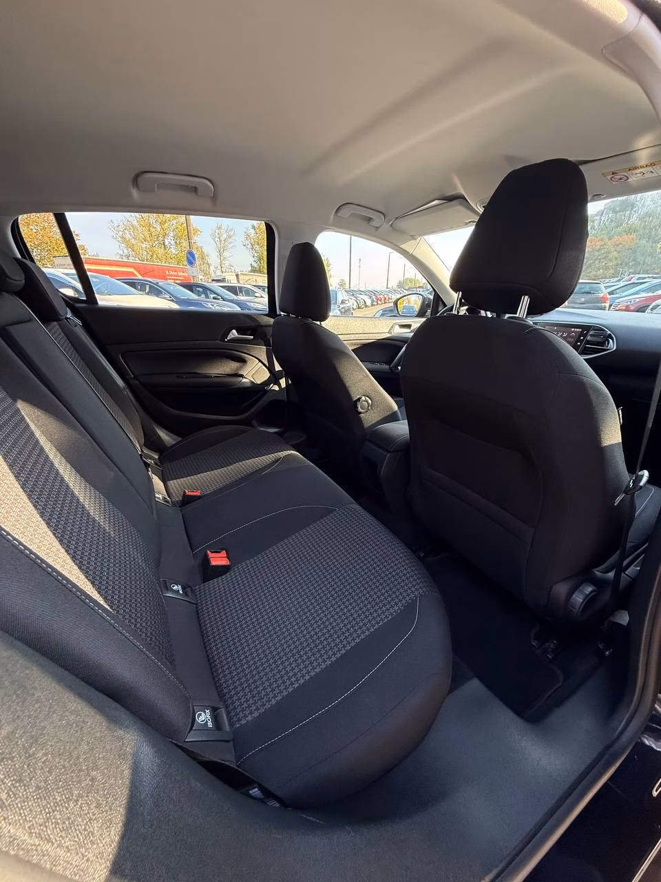 Peugeot 308 фото 12