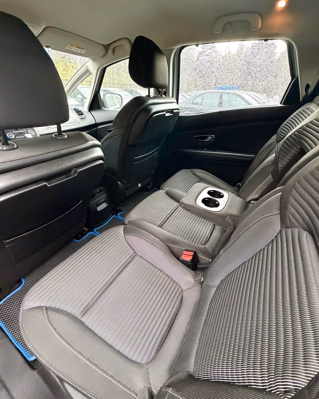 Renault Scenic фото 11