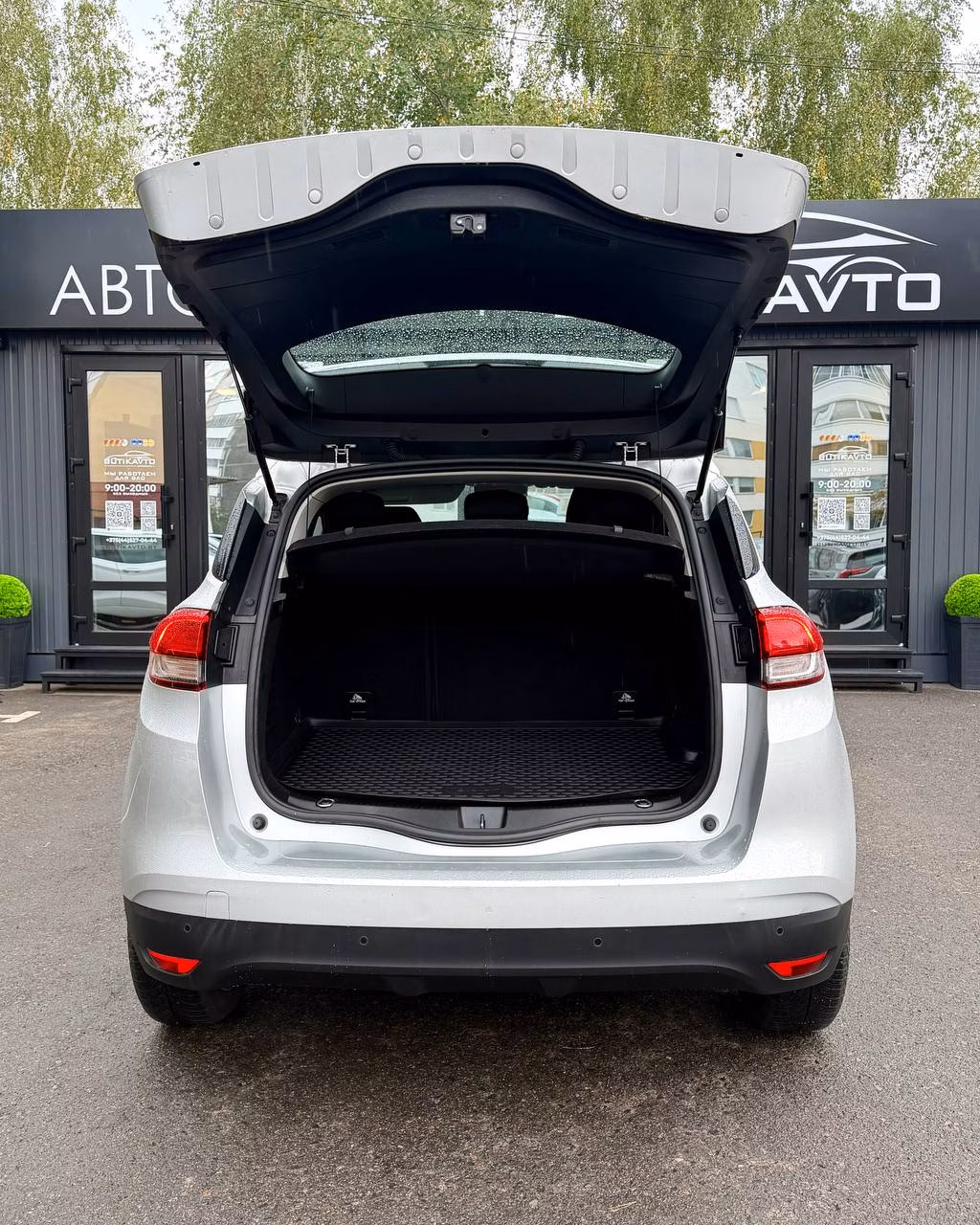 Renault Scenic фото 12
