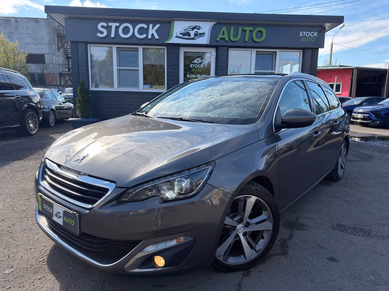 Peugeot 308 фото 3