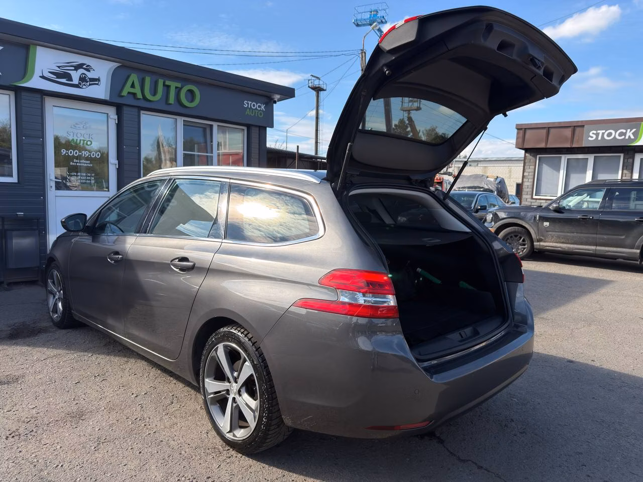 Peugeot 308 фото 10